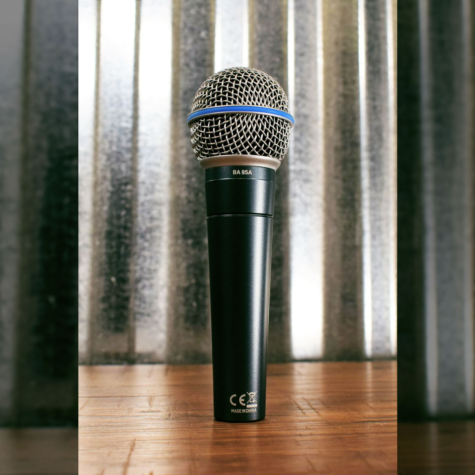 Micro karaoke dynamic Behringer BA 85A