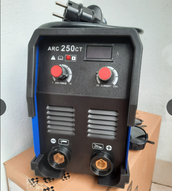 Máy hàn điện tử Riland ARC 250CT