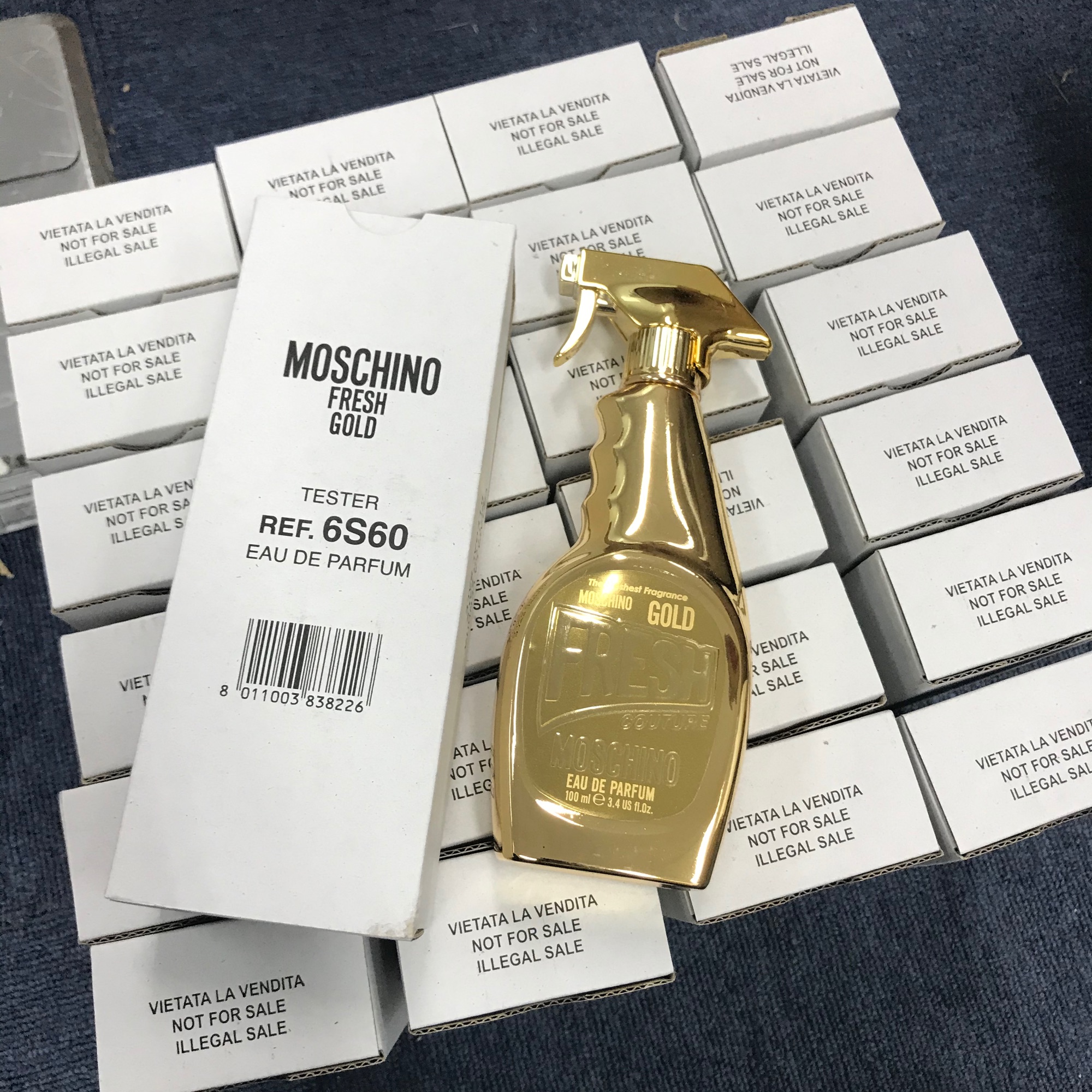 Moschino Gold Fresh Couture EDP 100ml .Tester