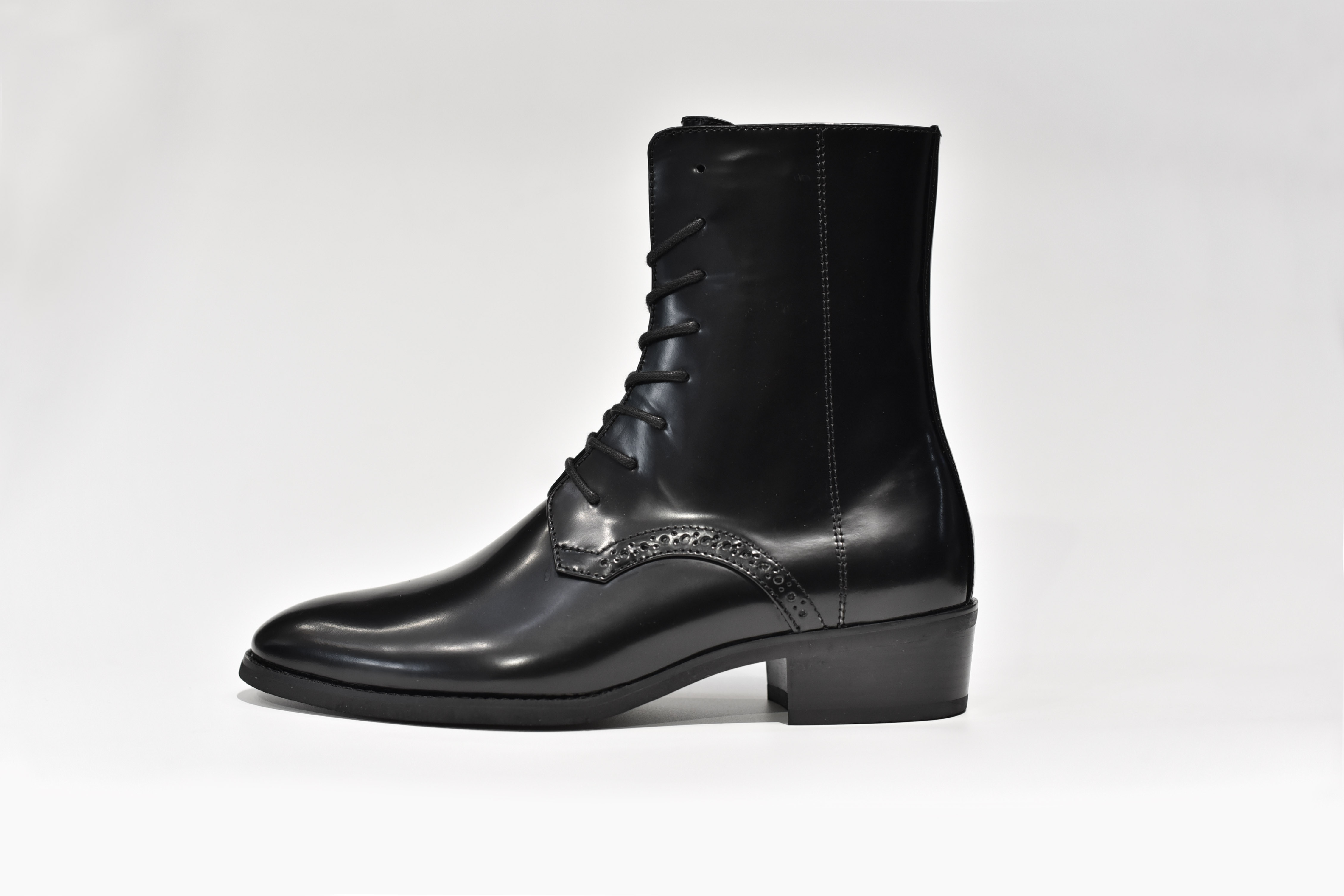 [TATHANIUM Footwear] Giày zip boot cột dây màu đen da bò patent