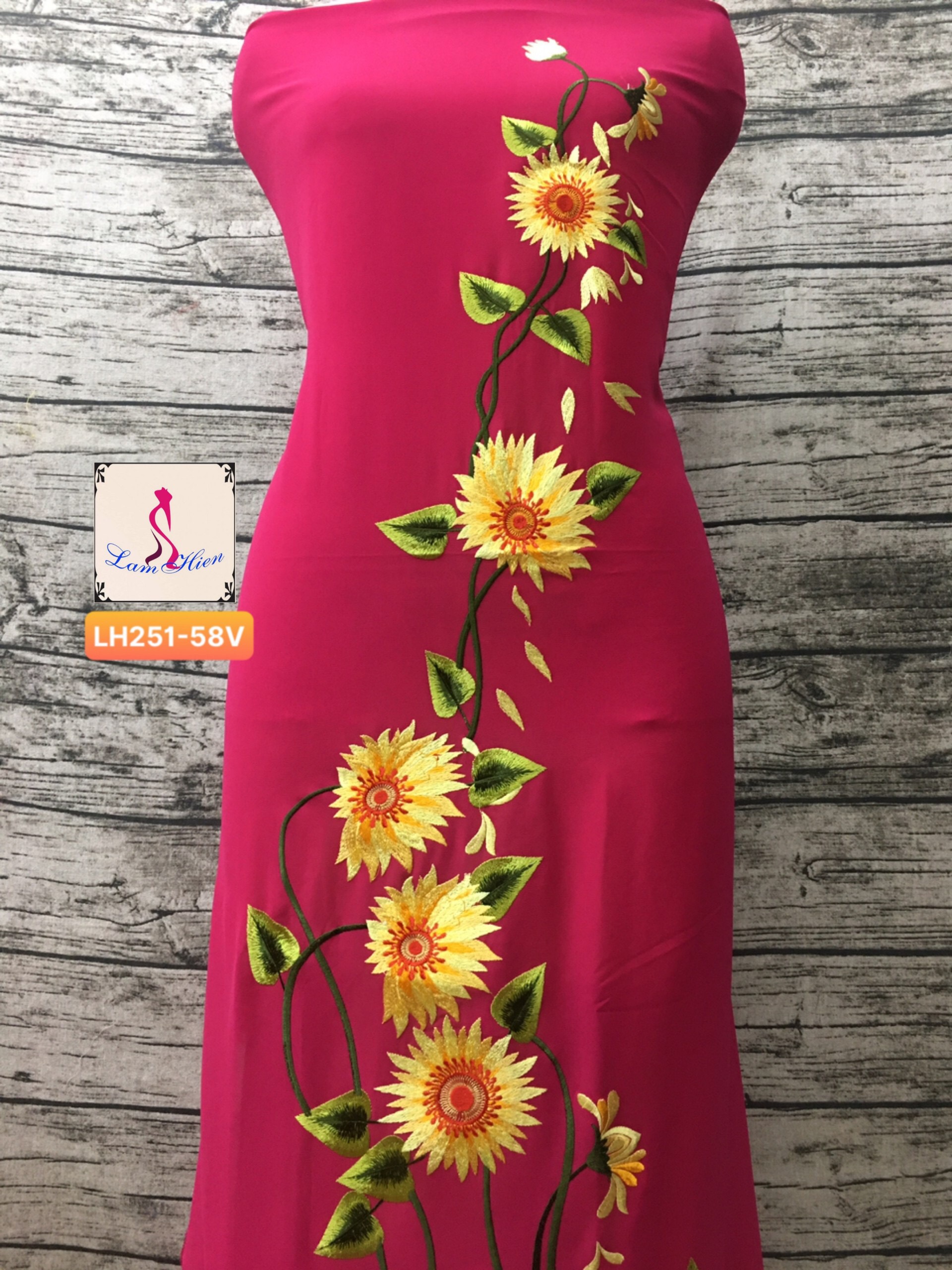 Vải may áo dài bông thêu LH251