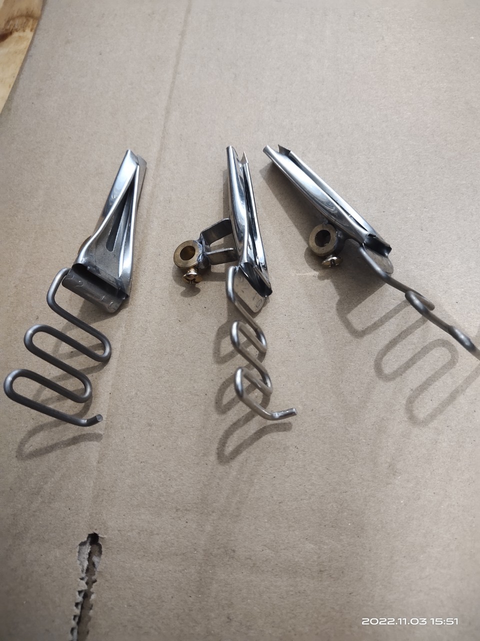 cữ chạy sọc thể thao nhiều thông số có càng lắp cữ