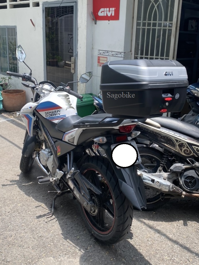 Thùng xe fz 150i, thùng givi b32n bold và baga givi lắp cho xe fz 150i, hàng givi chính hãng, bảo hành 2 năm