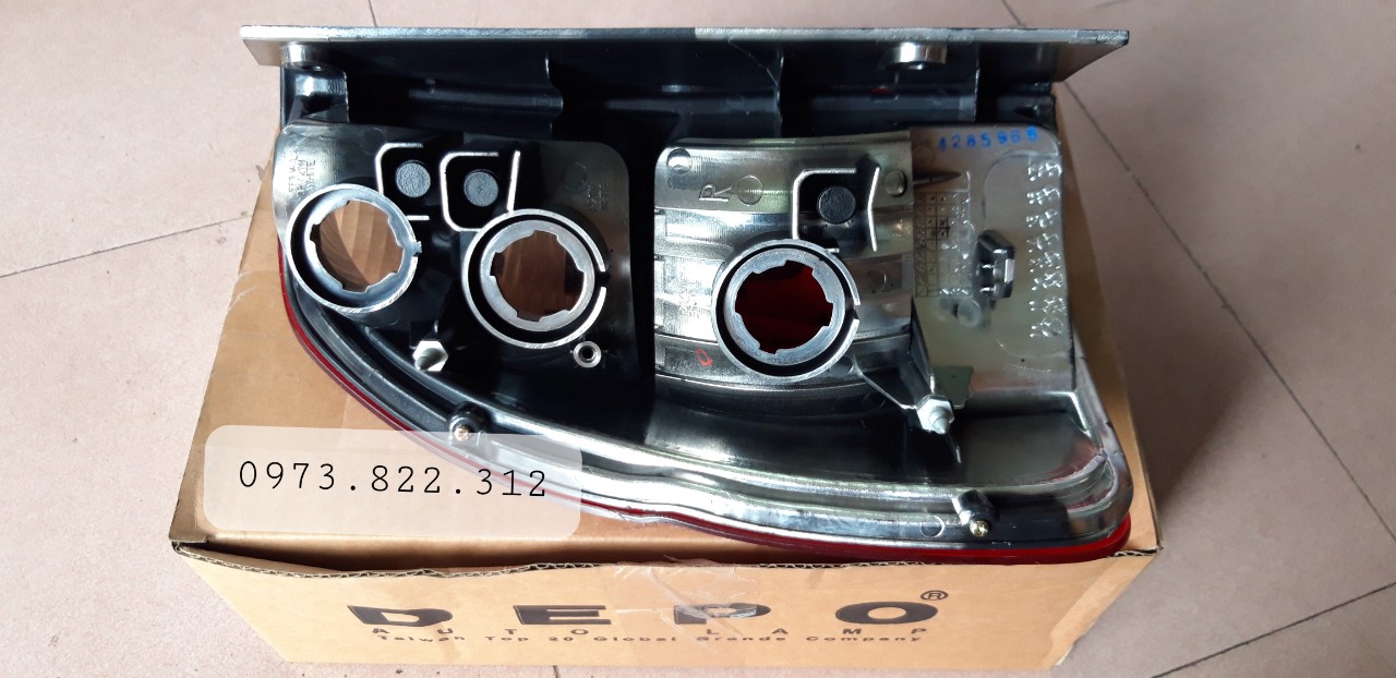 Đèn hậu Isuzu Hilander 03-06 (Vế Trái, Vế Phải, Giá 1 Chiếc) DEPO