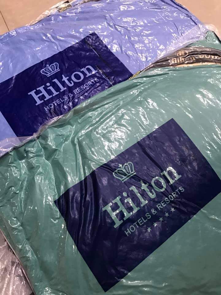 SET 2 GỐI HILTON