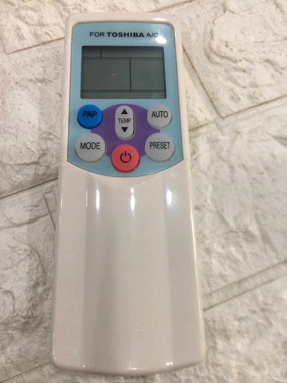 điều khiển điều hòa tosiba nút tím