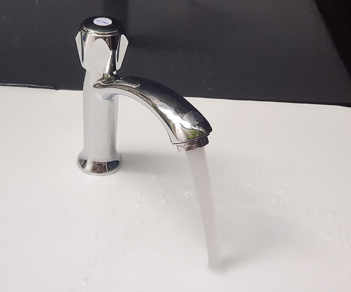 (Có video) Vòi lavabo lạnh Eurolife EL-LL100 (Trắng bạc)