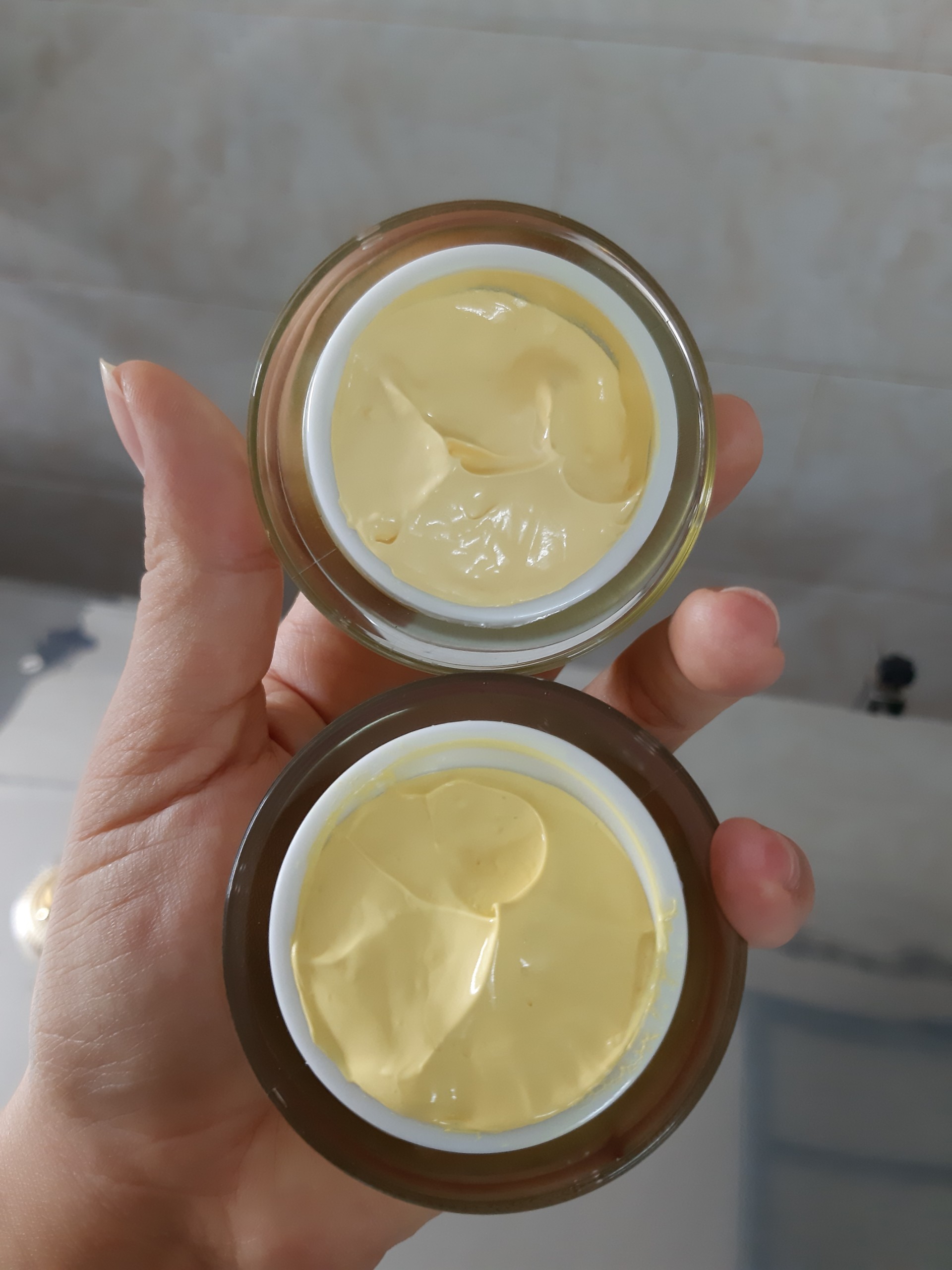 Kem face trắng da nhân sâm ngày và đêm chiết xuất hồng sâm giúp da trắng sáng & căng mịn tự nhiên