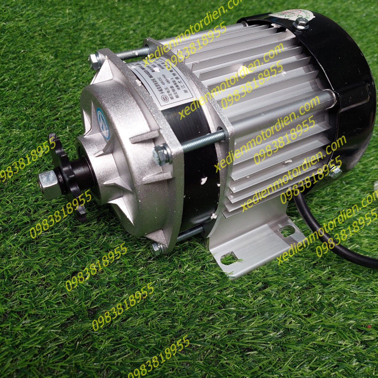 Động cơ giảm tốc không chổi than DC 48v 500w ba pha