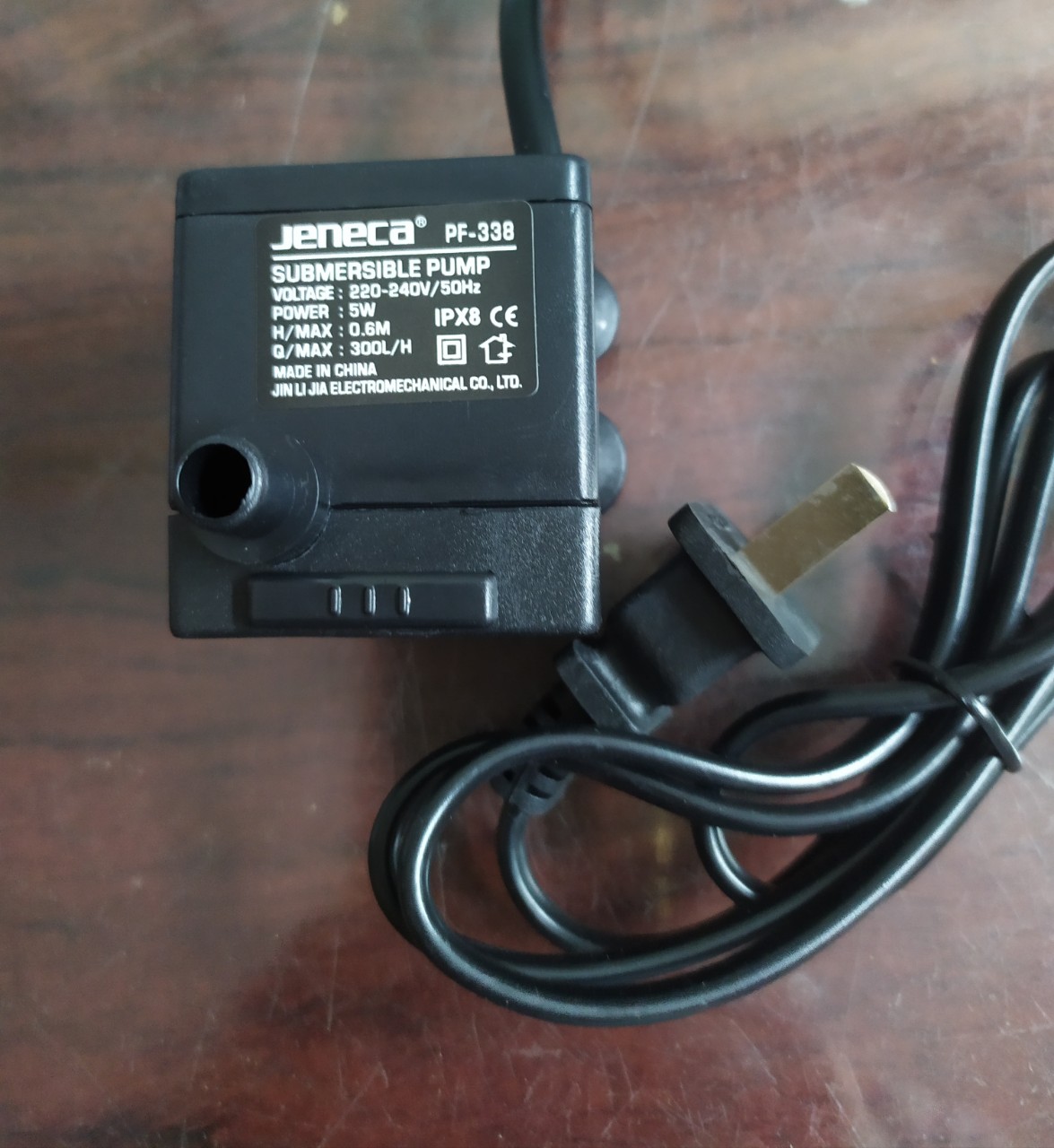 Máy bơm Mini 4w Pump + 0,5 m day 8 li.