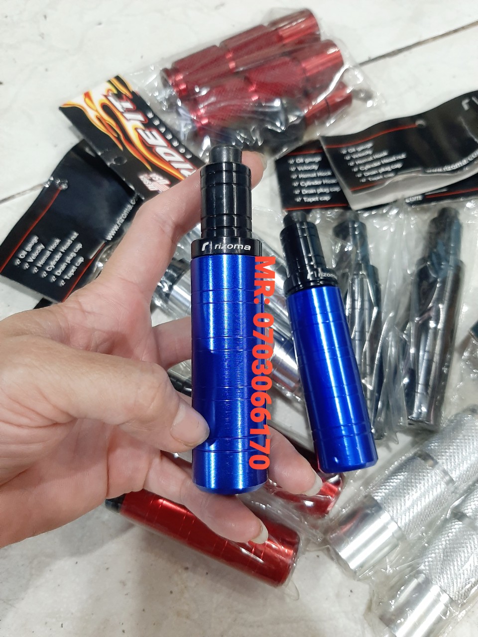 Cặp gác chân chống đổ sau gắn xe exciter winner sonic raider satria