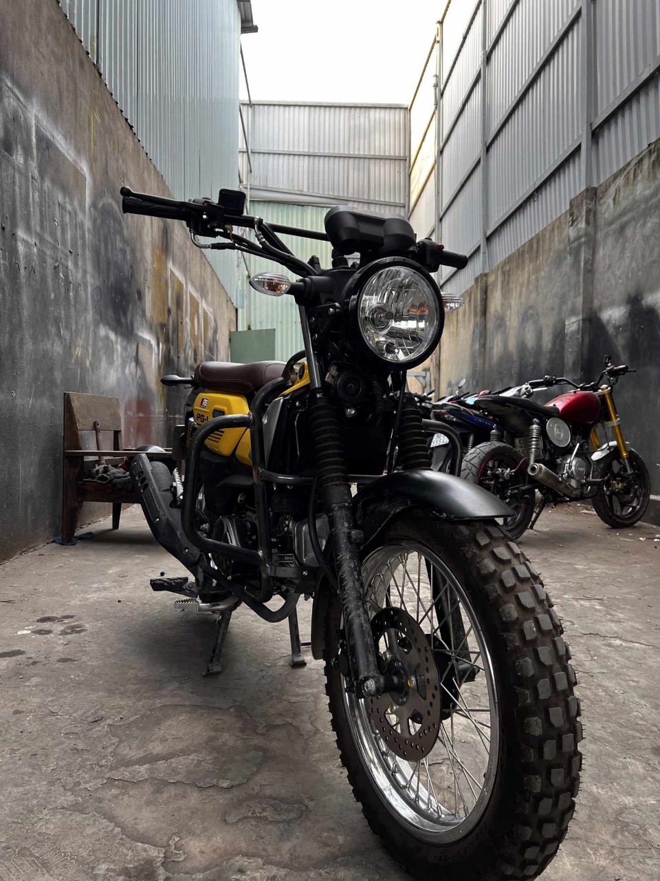 Chống Đổ Kèm Ốp Gầm Yamaha Pg1