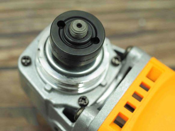 100mm (4inch) Máy mài góc 710W INGCO AG71082