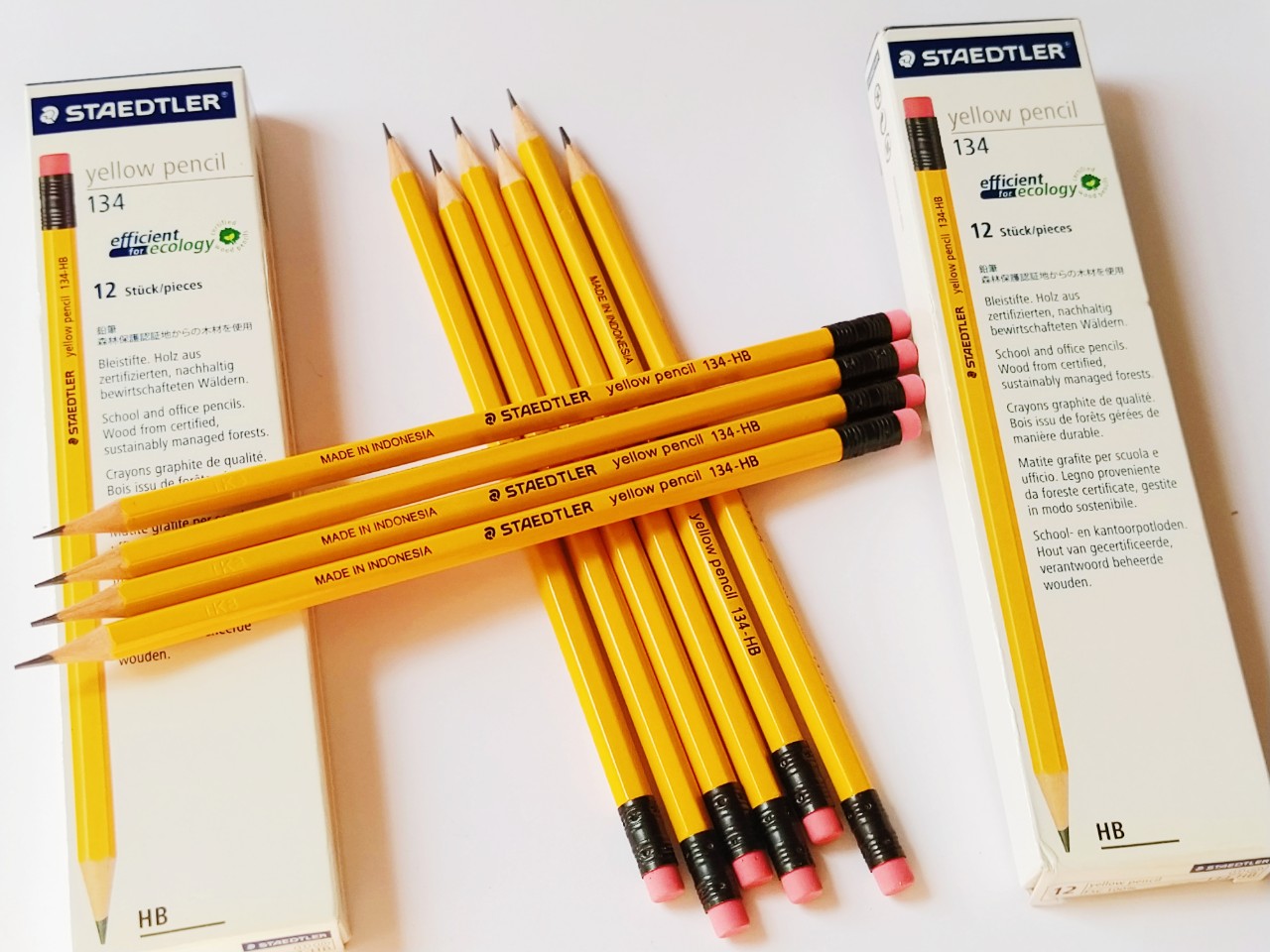 Bút chì HB Staedtler 134-HB-Hộp 12 cây (Made in Indonesia)