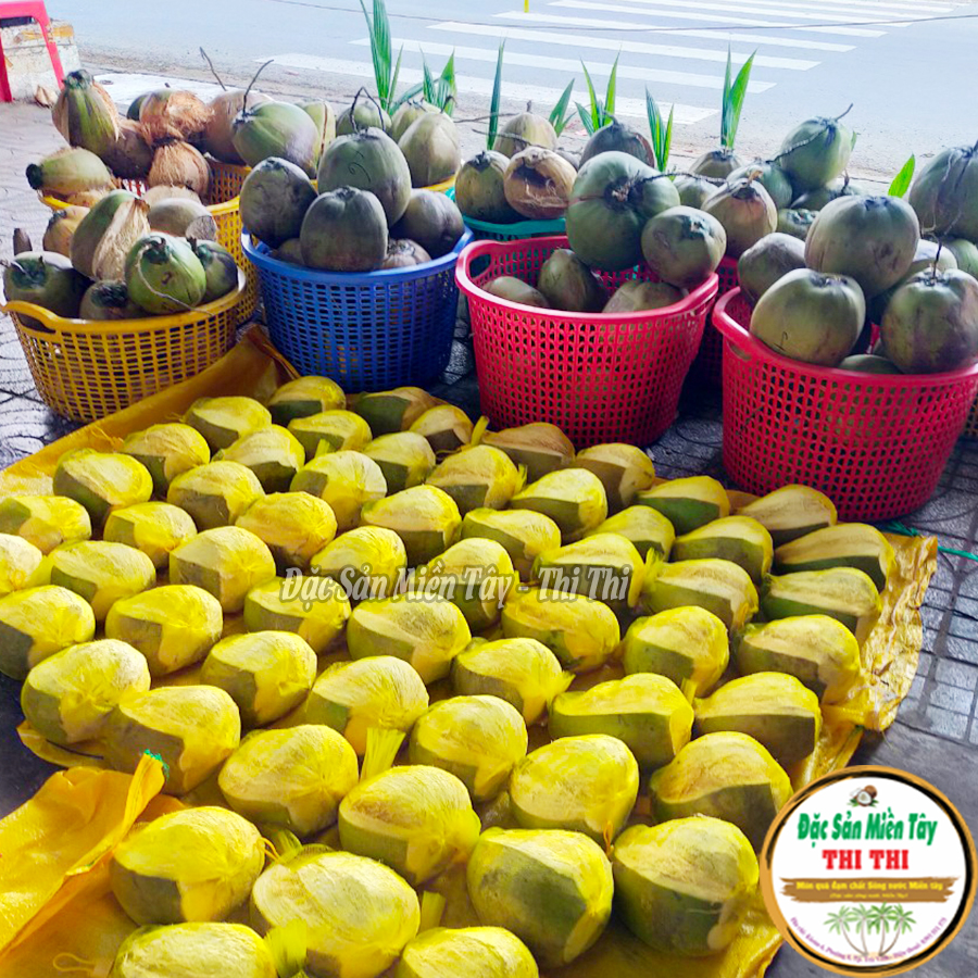 Dừa Sáp Loại 2 Cơm Vừa, Nước Sệt (Trái 800gr-900gr)