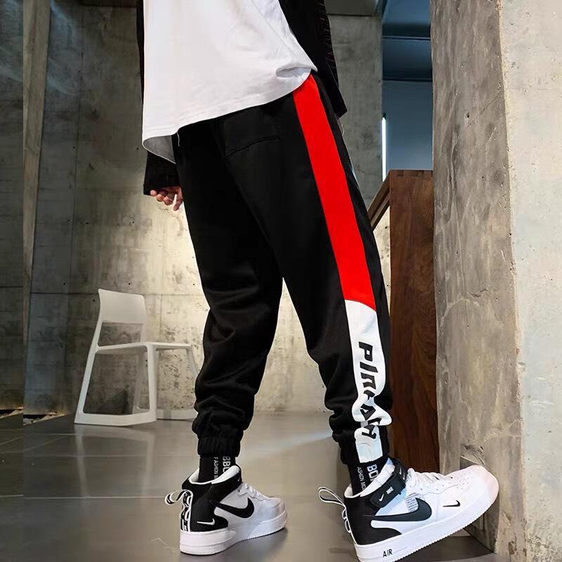 Quần Jogger Nam Nữ Chất Thun Bó Ống Phong Cách Thể Thao Phối Chữ UMU Thơi Trang Sakura - BTQ78
