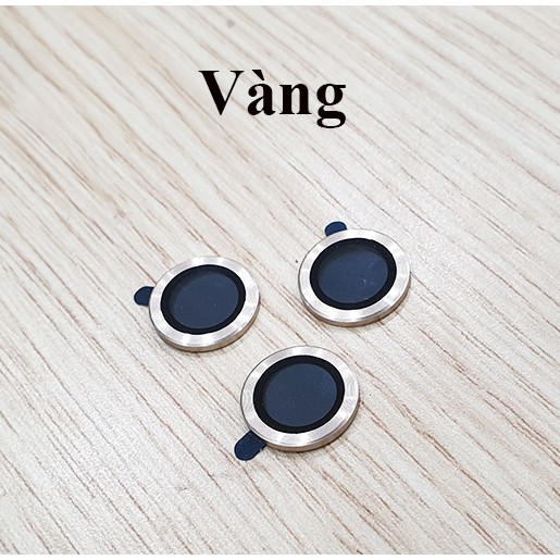 Dán kim loại bảo vệ từng mắt camera cho iPhone 12 Pro Max
