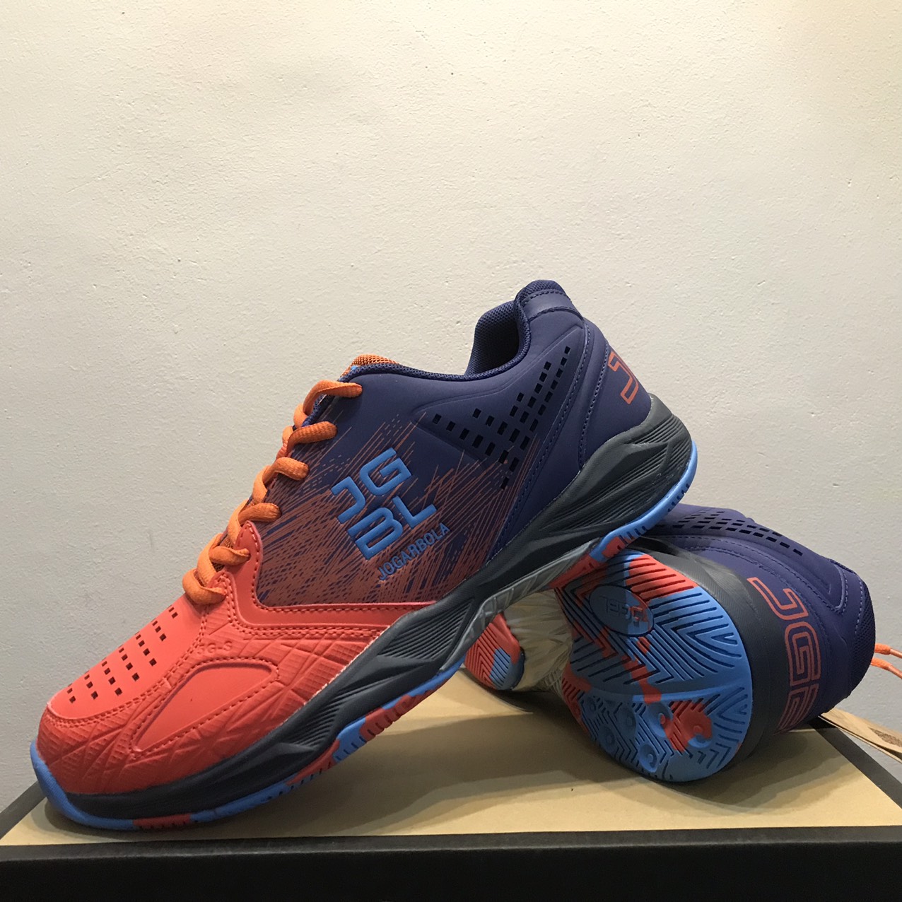 Giày tennis nam cao cấp