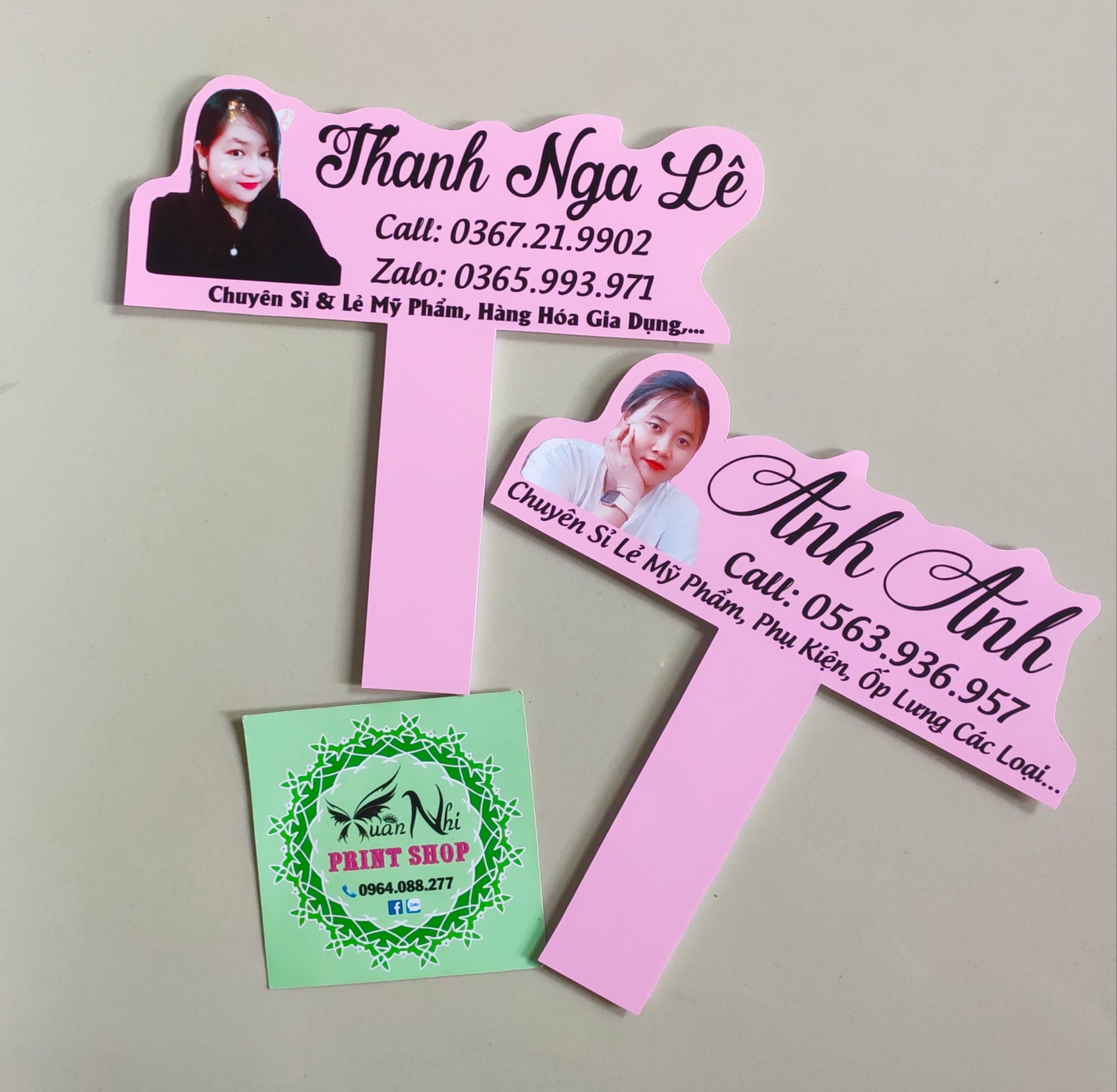 Logo cầm tay bản vuông