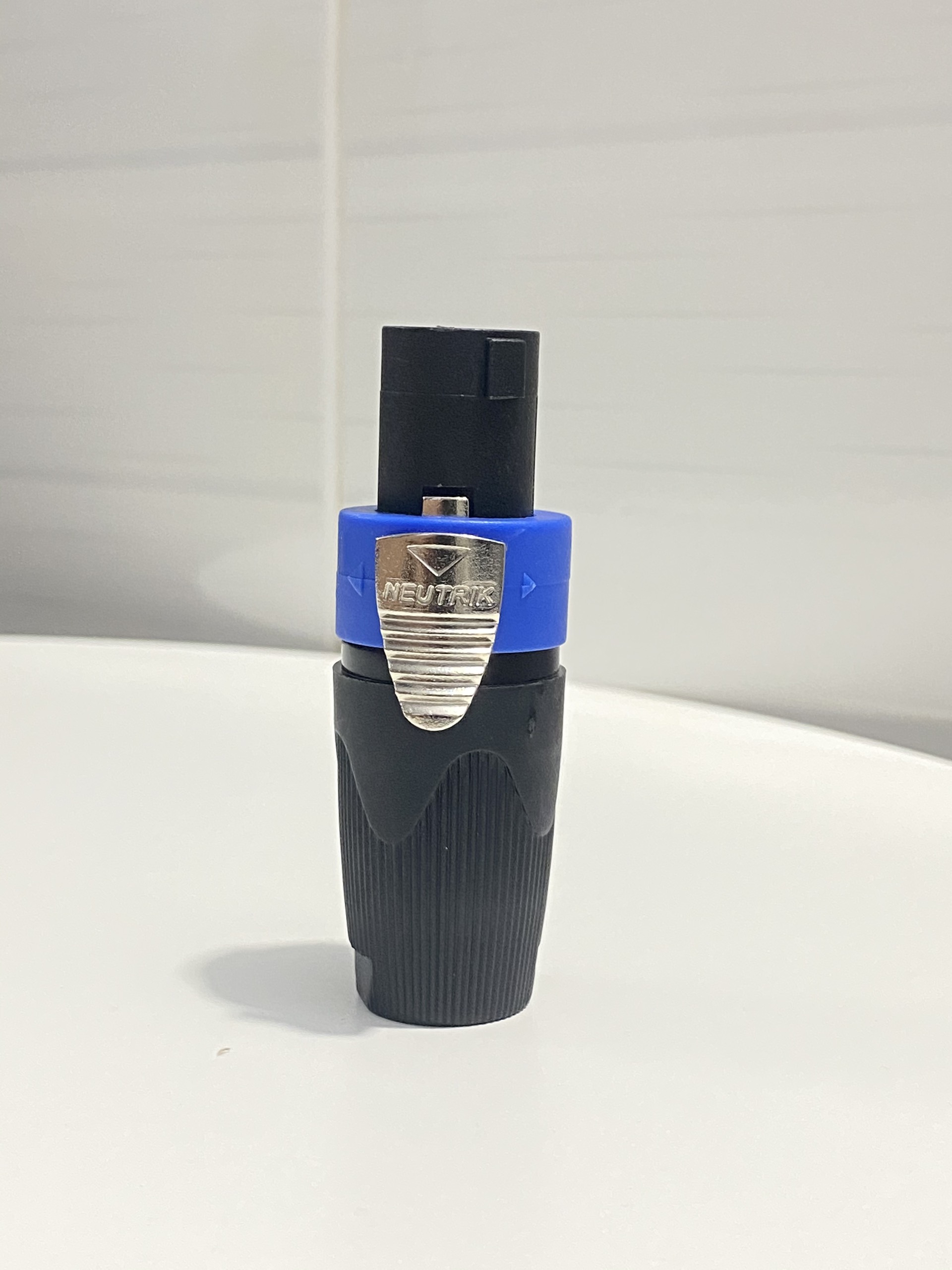 JACK CẮM LOA SPEAKON NL4FX