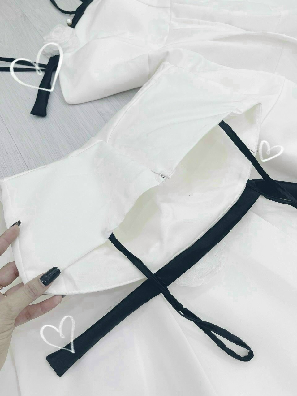 Đầm Trắng phối Đen Có Mút Xinh Xắn-QC