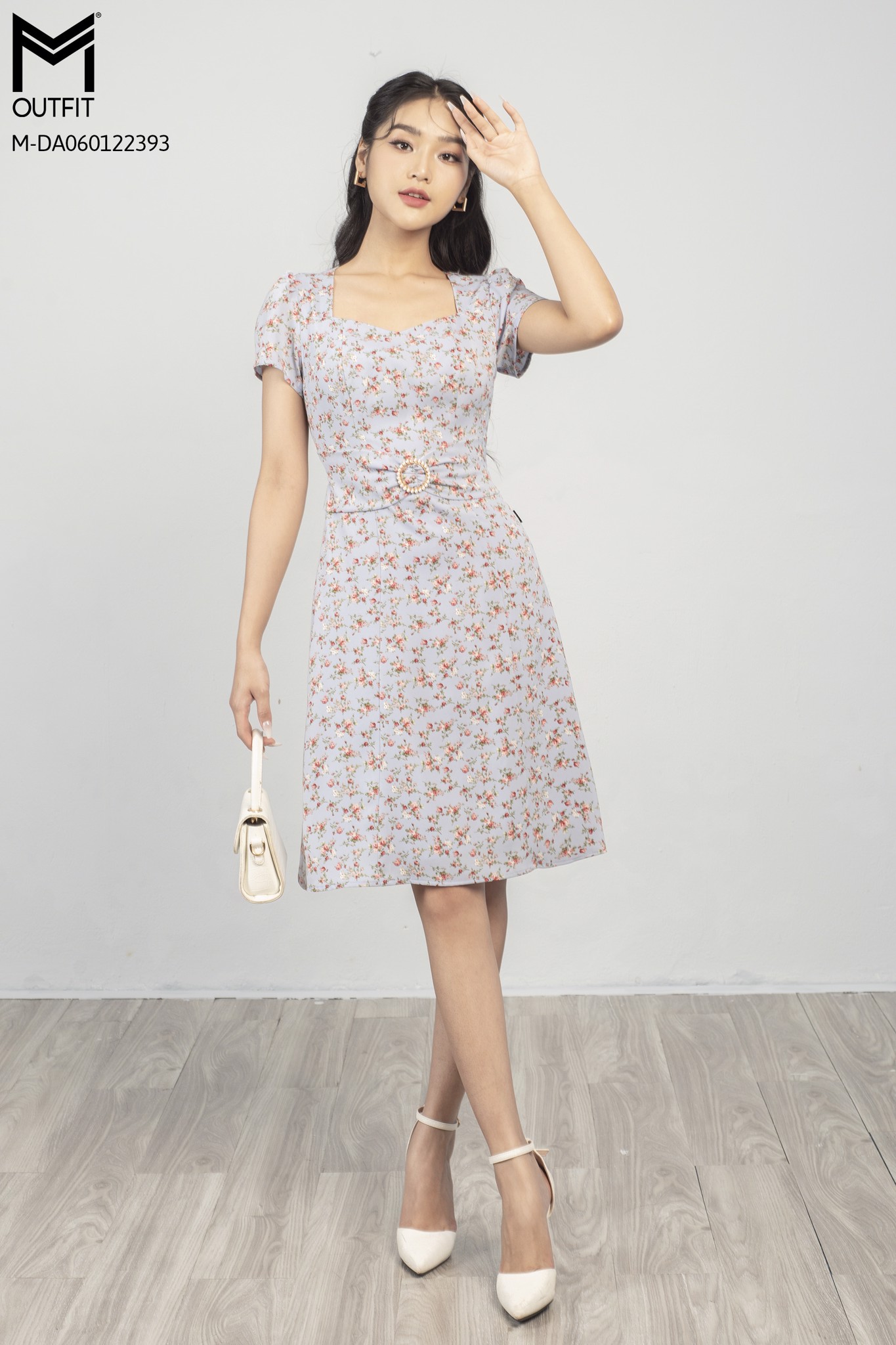 Đầm dáng A, cổ U, kèm đai - Mmoutfit