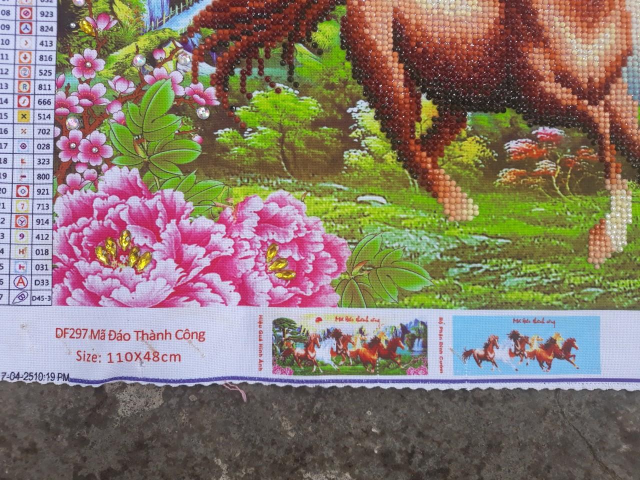 Tranh đính đá mã đáo thành công 110x48 cm (Thành phẩm chưa khung)