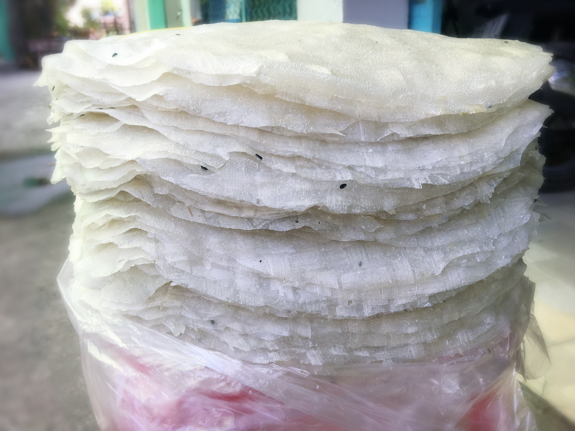 [HCM] Bánh Tráng Nhúng Bình Định (38k/ ràng 20 cái - Nhà làm, có mè, dẻo dai, nhúng cuộn)