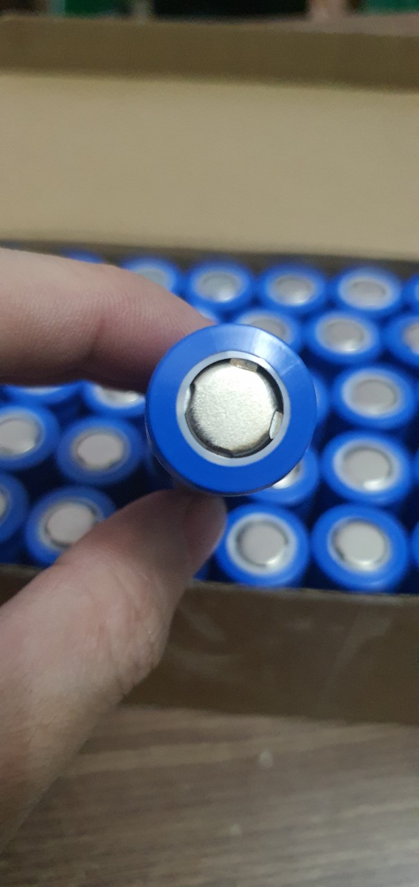 Pin sạc 18650 3.7v 3800MAh đầu bằng