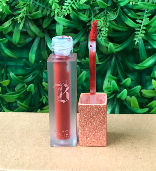 Son A37 Black Rouge Nắp Nhũ Vàng - Đỏ Nâu Đất