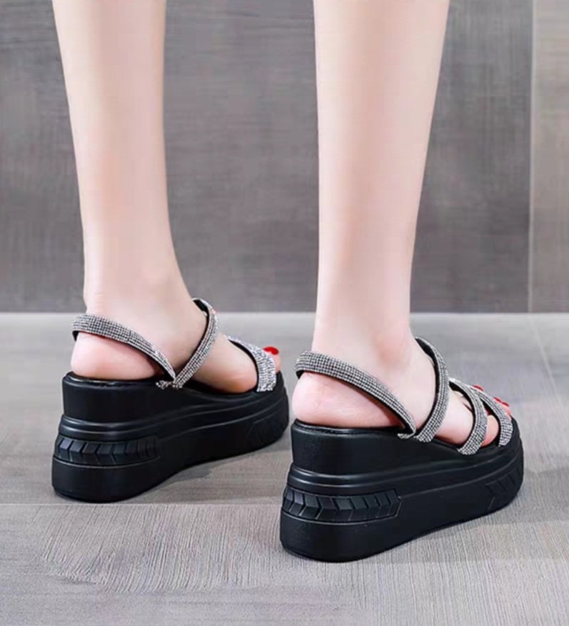 DÉP SANDAL XOÀN ĐI ĐƯỢC 2 KIỂU