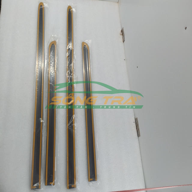 NẸP SƯỜN CỬA VIOS 2003-2005 CÓ CHỈ MẠ (GIÁ 1 CÁI, SHOP SẼ GỌI ĐỂ CHỐT VỊ TRÍ CÁNH)