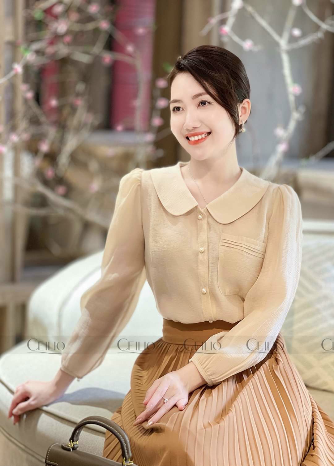 ÁO CÔNG SỞ MẨU MỚI B0077