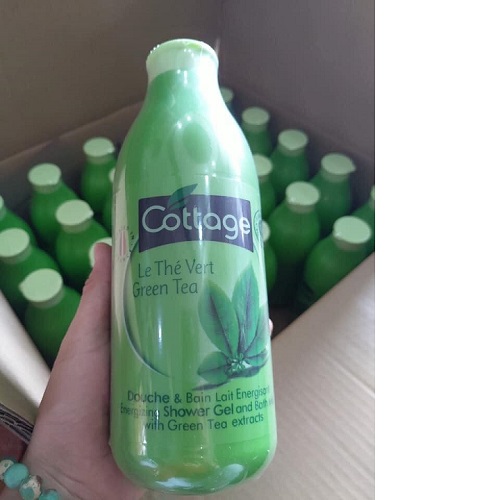 Sữa tắm dưỡng trắng da của Pháp Cottage Le Caramel