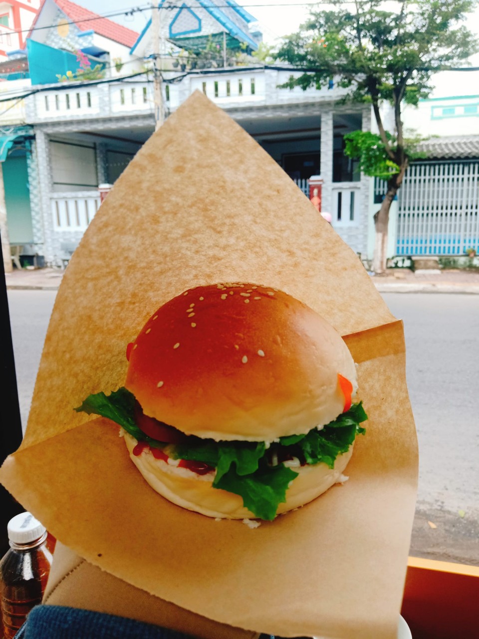 Túi giấy kraft 2 miệng dùng đựng bánh hamburger