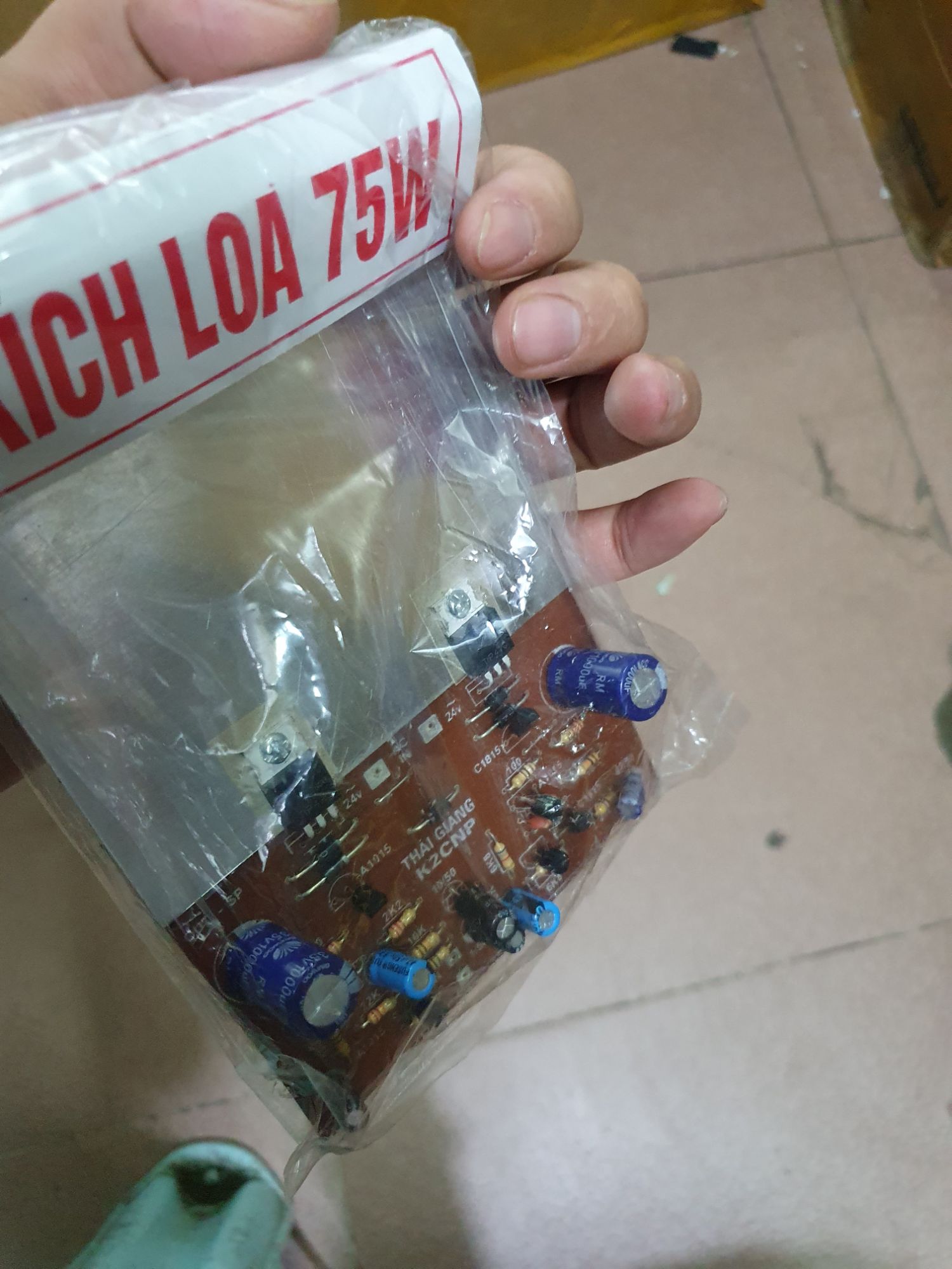 mạch kích loa công suất 75w tip 41 tip 42