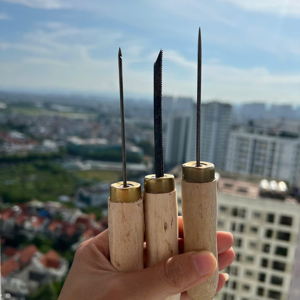 Bộ kim khâu giày tại nhà (Tặng chỉ)