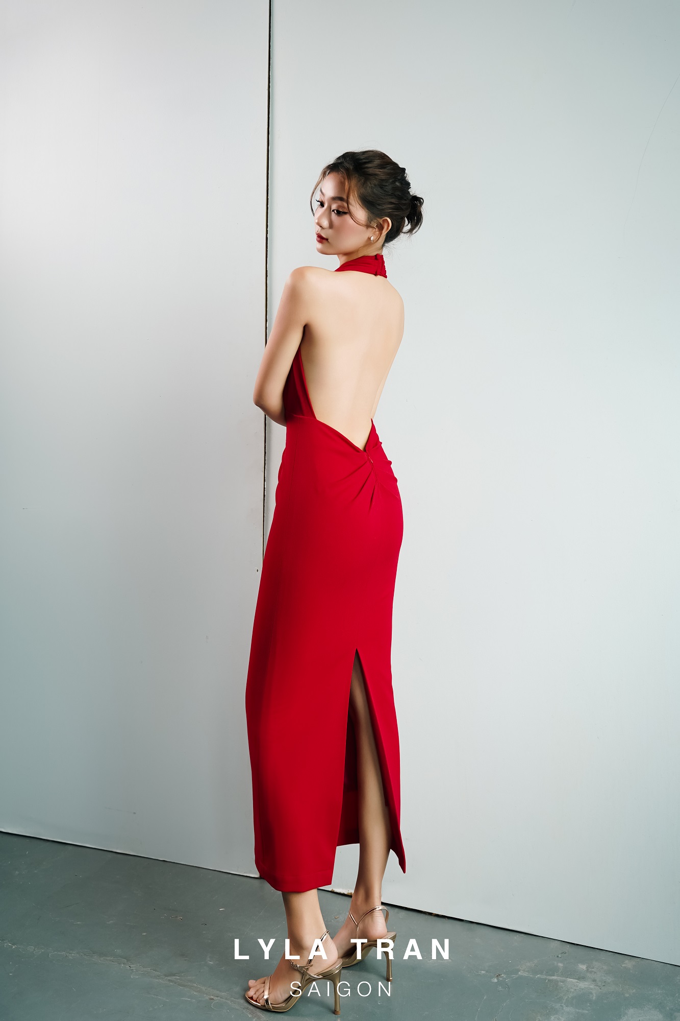 Đầm đỏ ôm body hở lưng quyến rũ (Berry Dress)