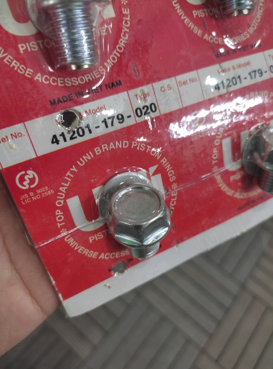 Quặng,Phễu châm nhớt Quặng nhớt xe máy