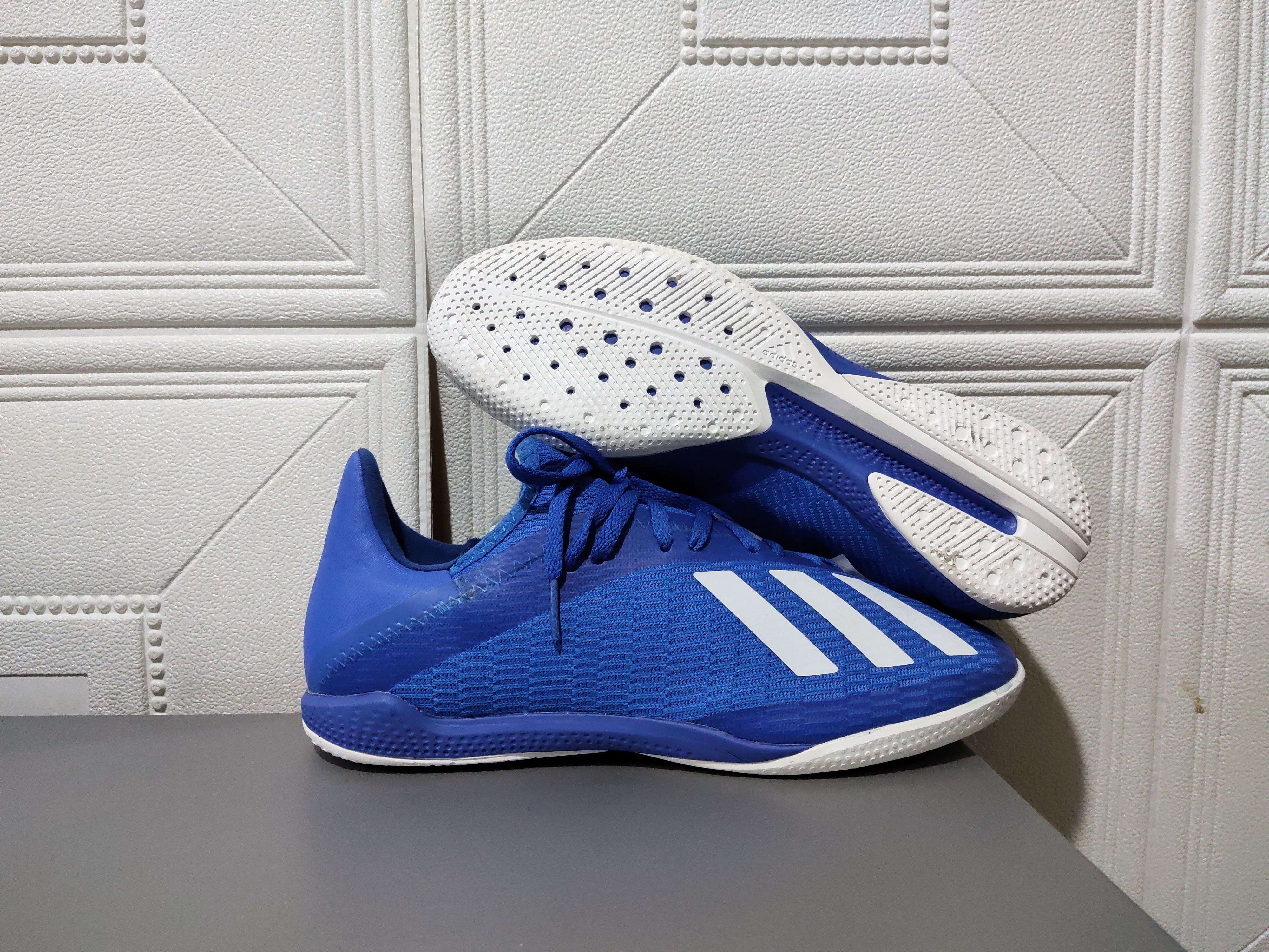 Giày Đá Bóng Futsal IC Xanh Biển (Tặng tất, hộp, băng keo, khâu full đế)