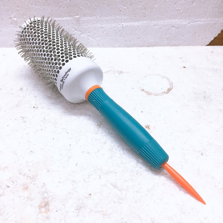 Lược Tròn Sấy Tóc Size Lớn 53 có đầu nhọn chia tóc