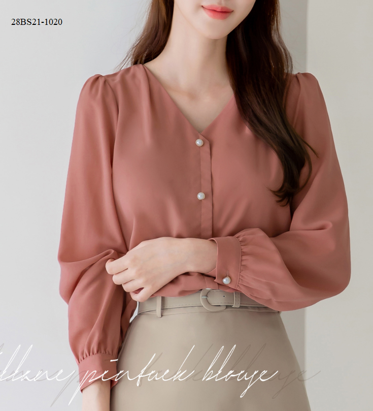 Áo kiểu cổ v tay dài dễ thương