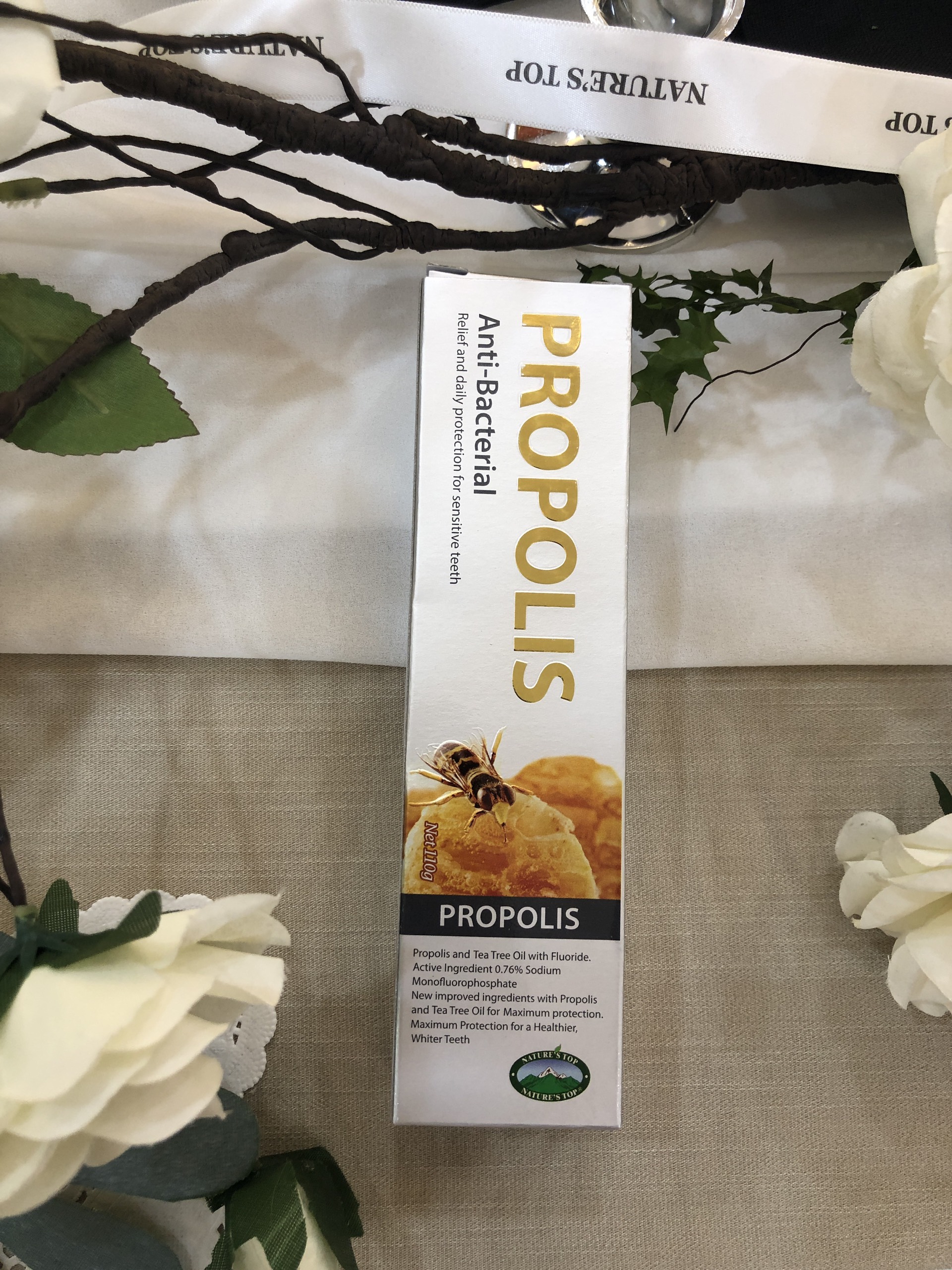 KEM ĐÁNH RĂNG KEO ONG PROPOLIS TOOTHPASTE -110G