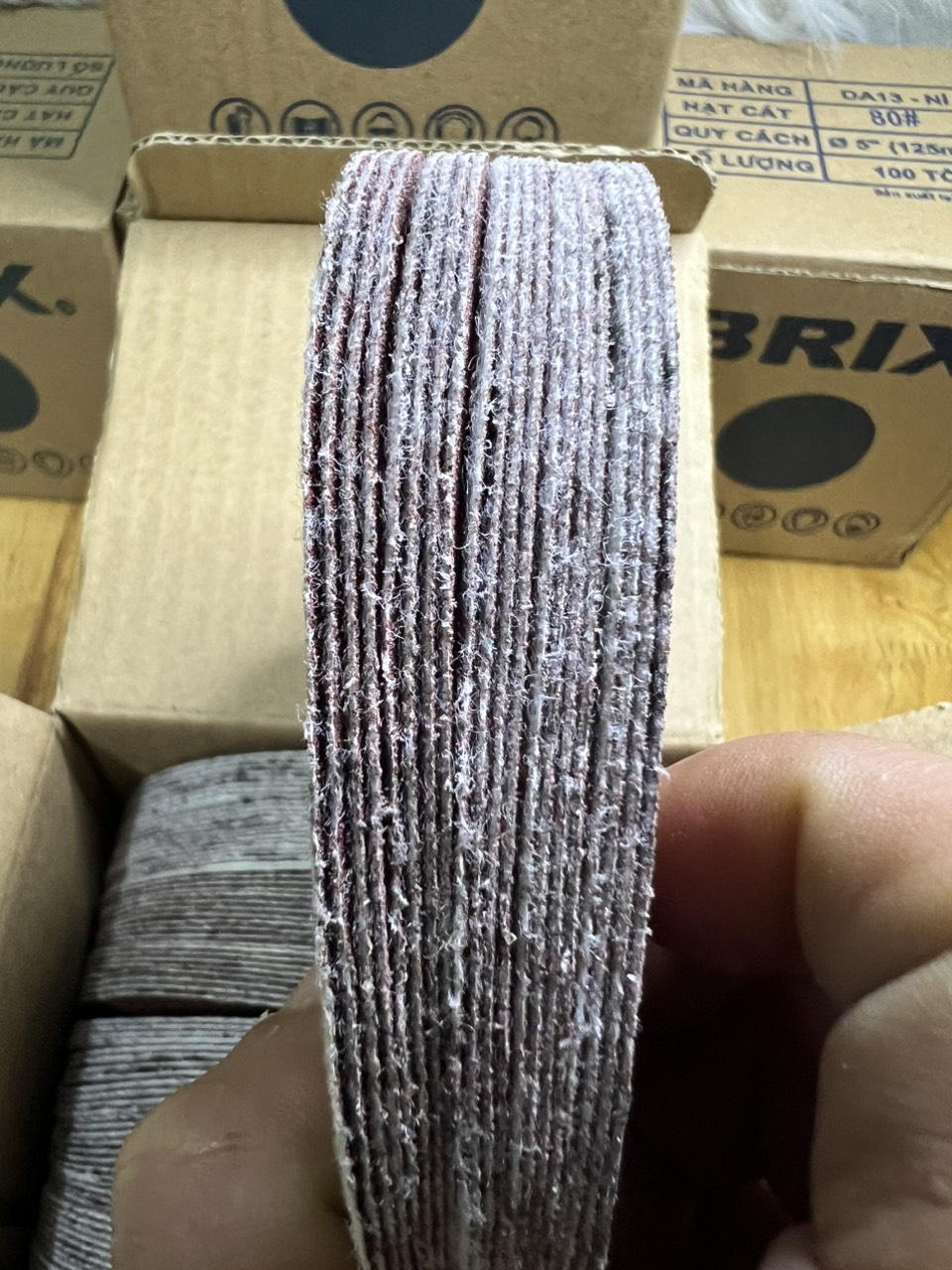 Nhám tròn đế lông brix 4 inch 100mm