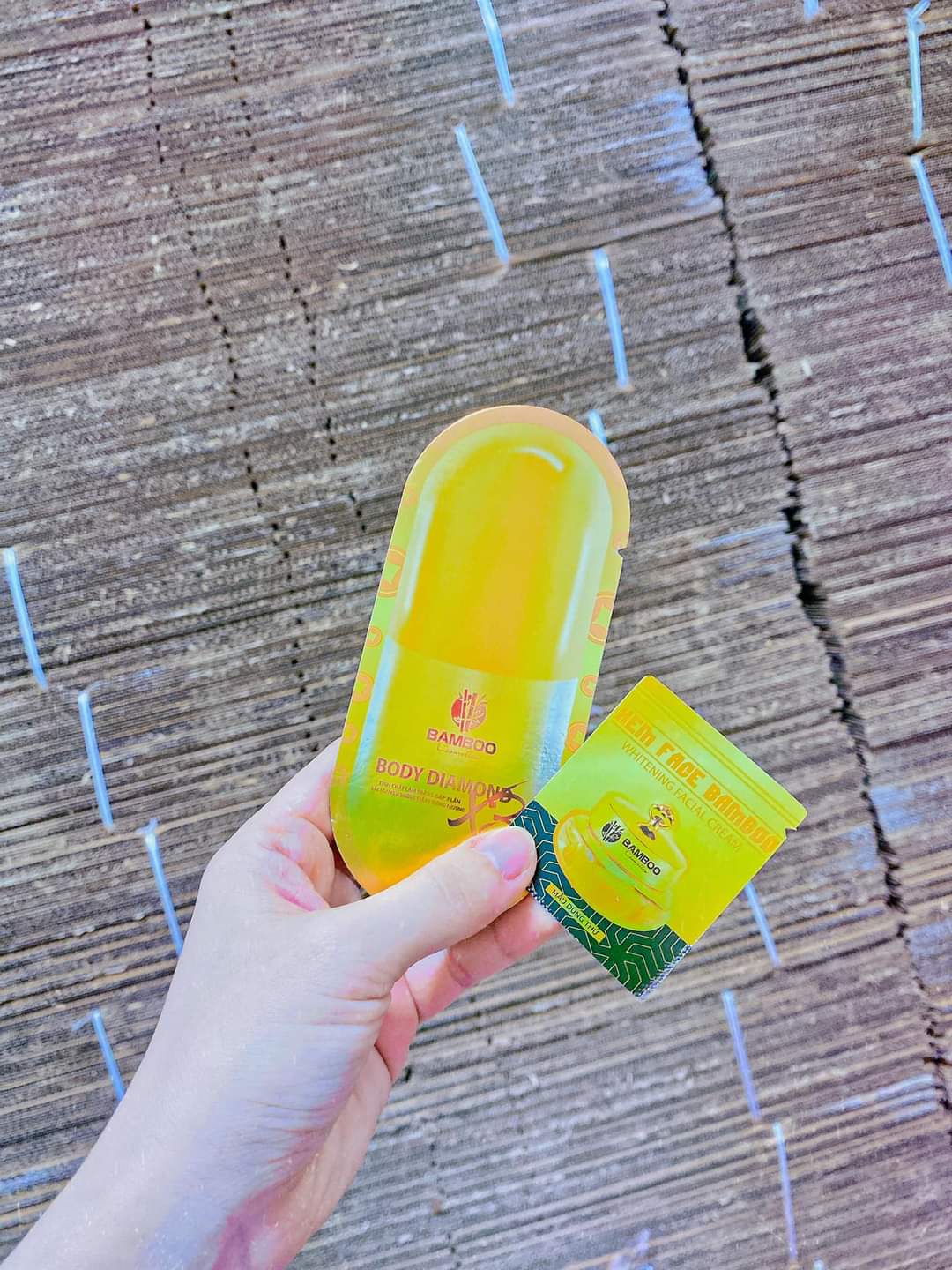 [Mới] kem face serum b5  kem body bamboo ( dùng thử)