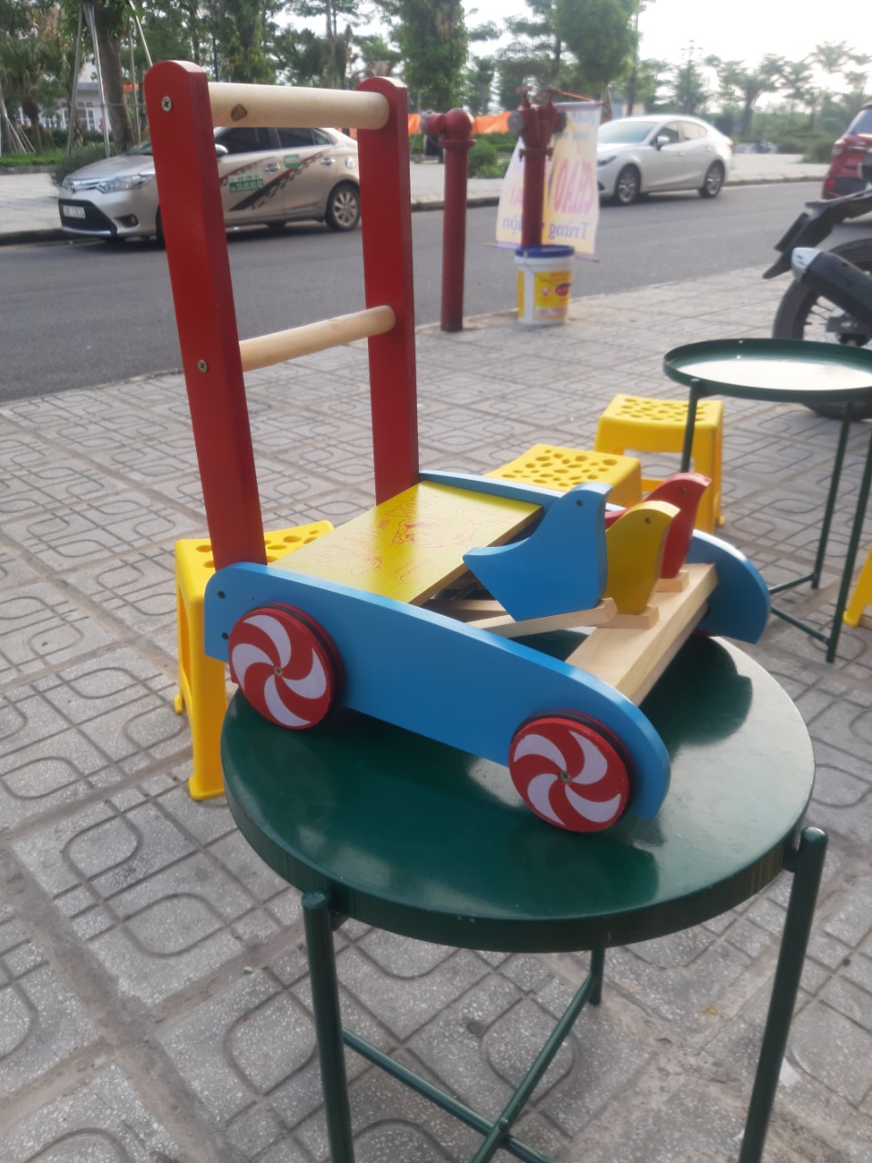 Xe gỗ tập đi 3 con chim cho bé