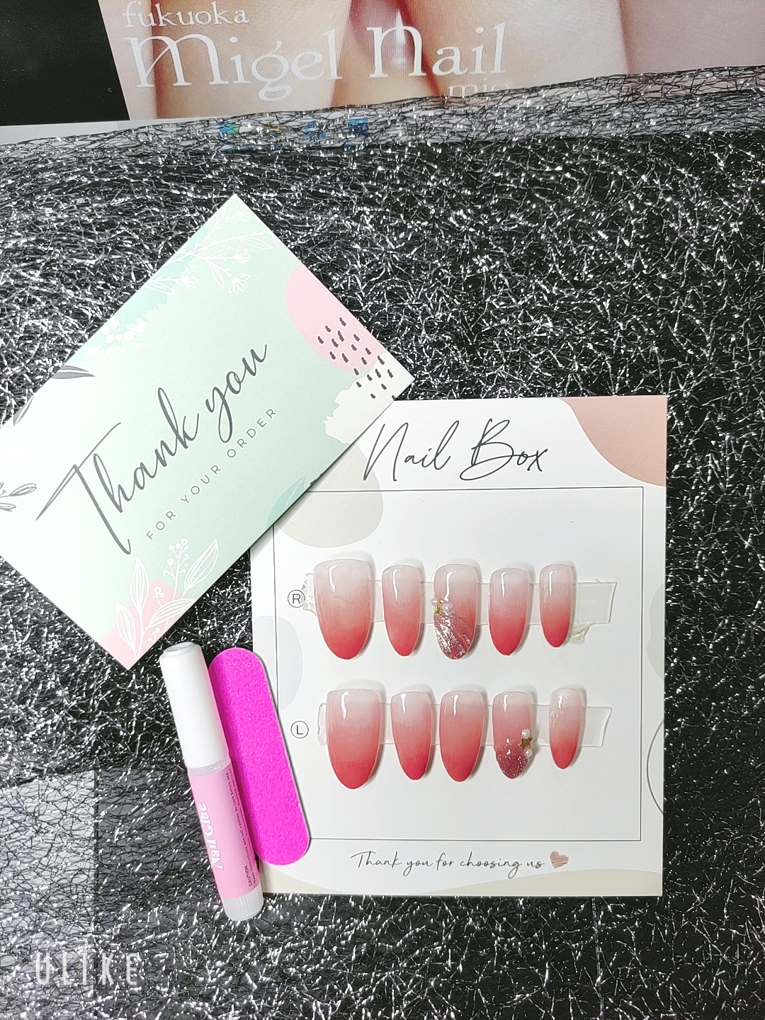 nail box omber viền kiểu vỏ sò