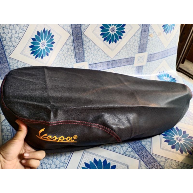 Da bọc yên xe vespa lx