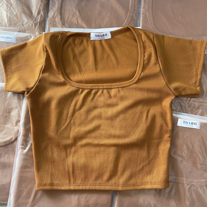 Áo croptop nữ gân tăm cổ vuông tay ngắn - tharo clothing