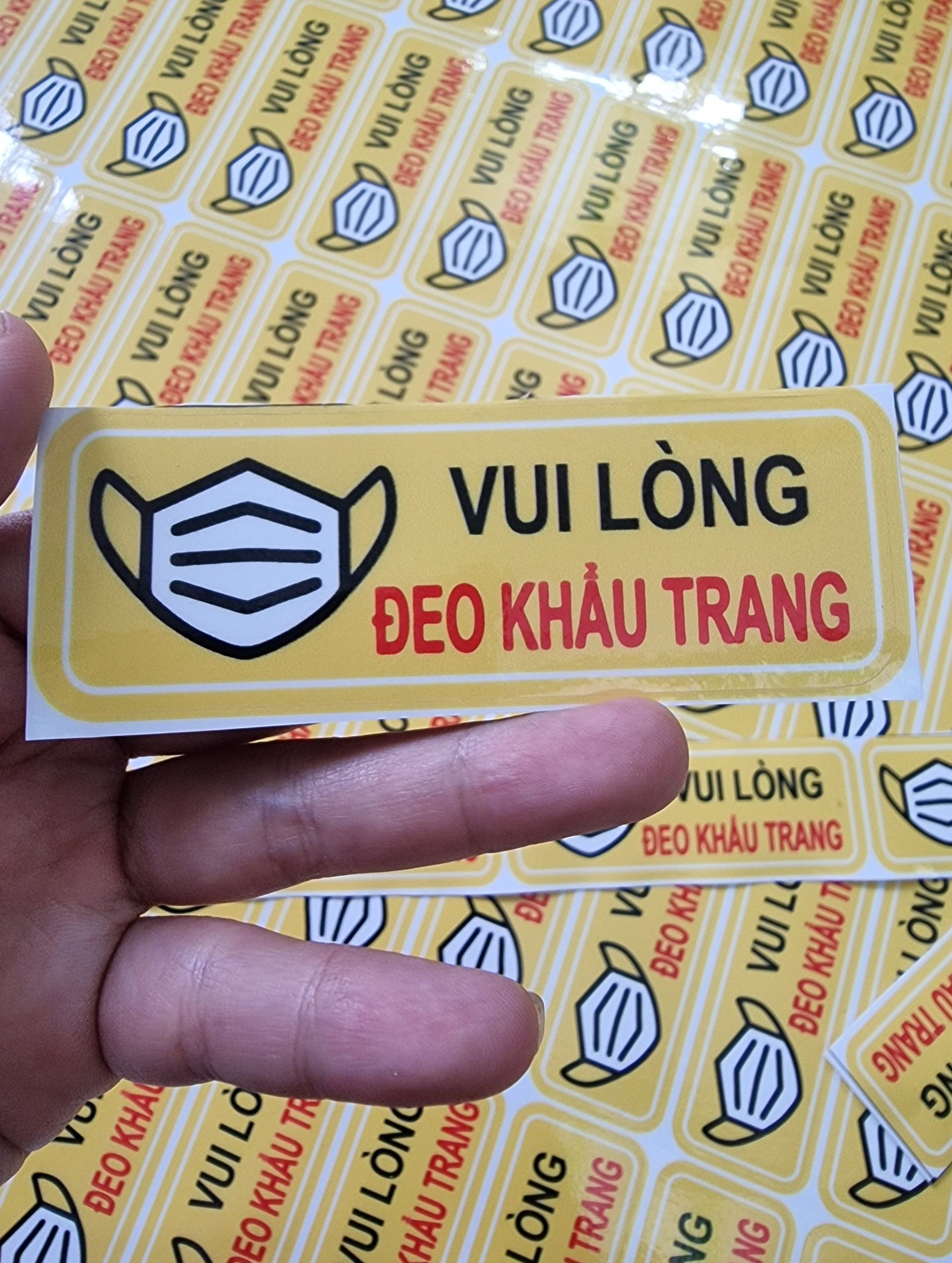tem in theo yêu cầu